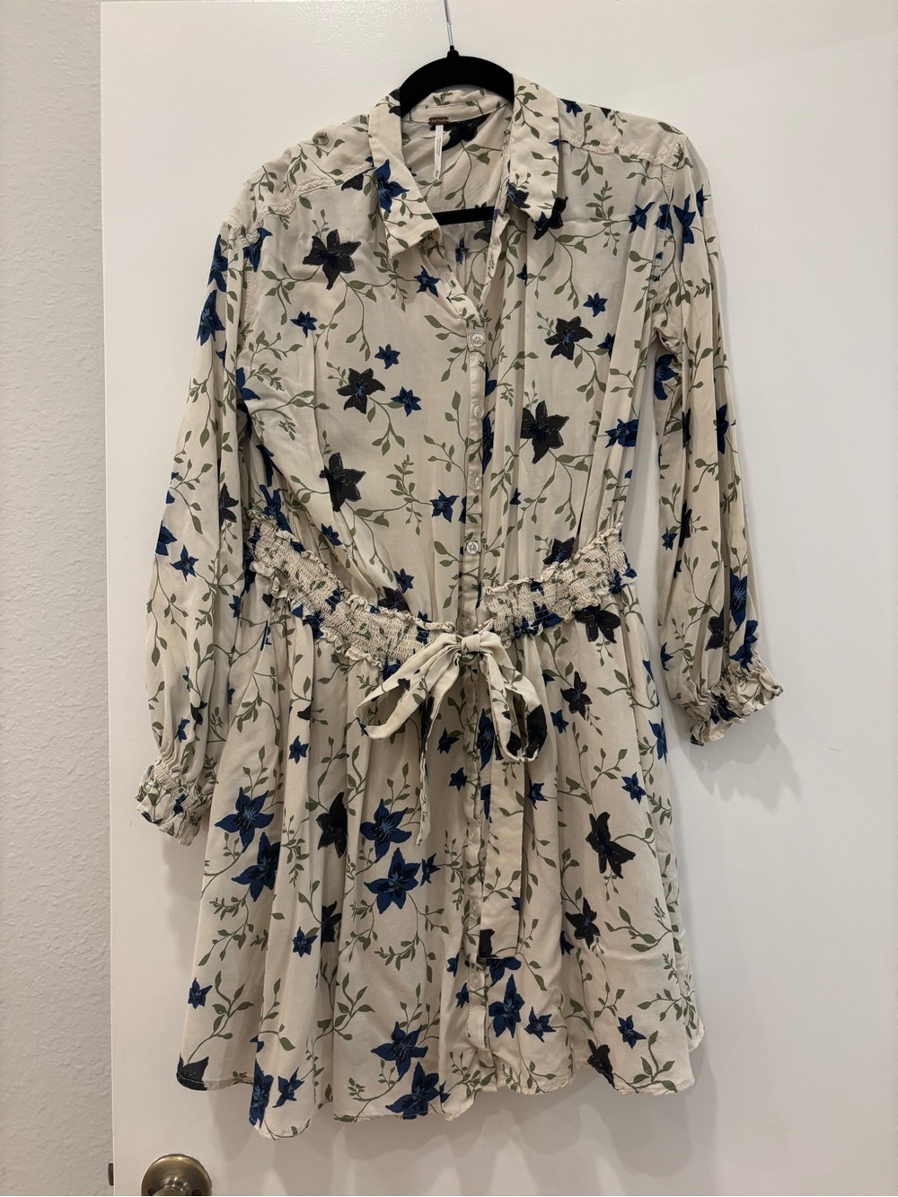 Free People "Lighten Up" mini floral belted smocked waist mini dress buttondown